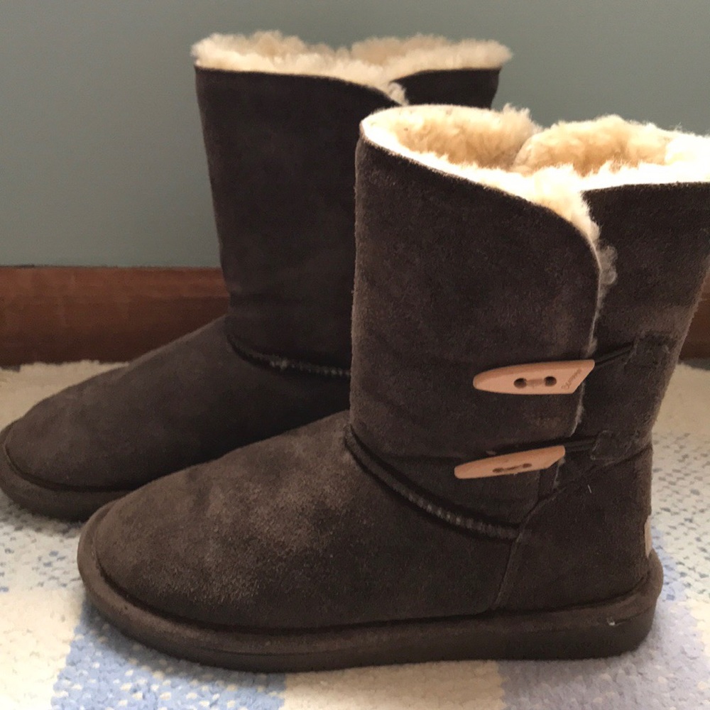 BEARPAW BOOTS